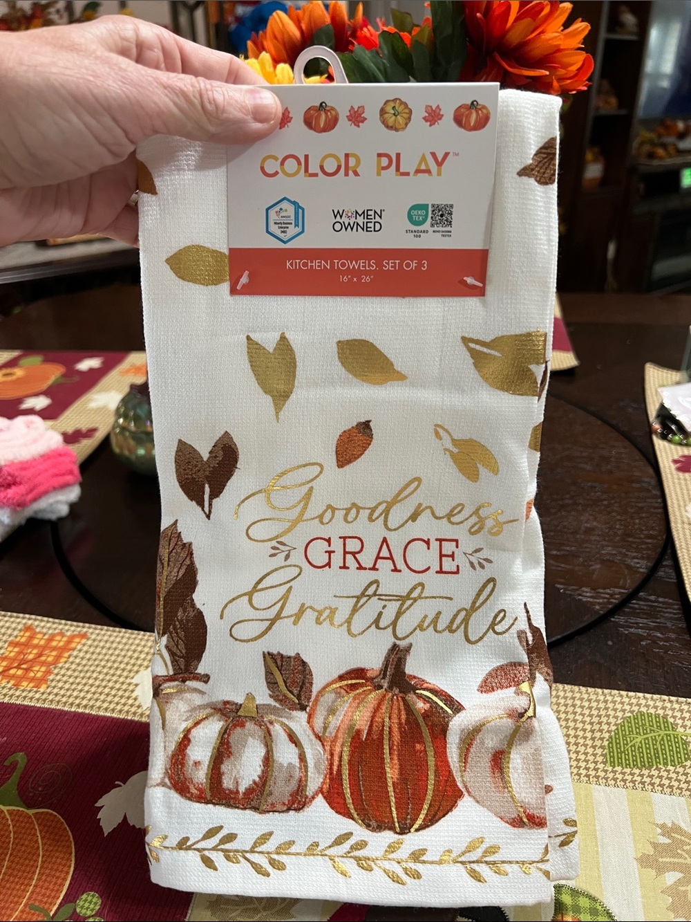New 'Goodness Grace Gratitude' Fall Kitchen Towel - White/Gold/Brown